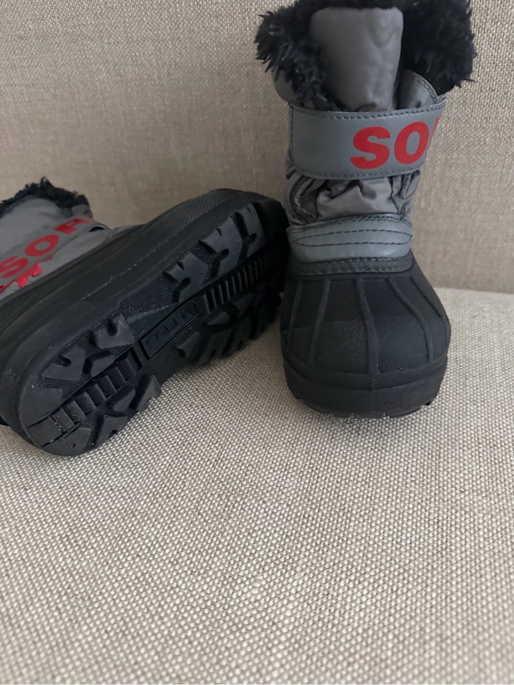 Sorel Black Kid’s Snow Boots - size 11